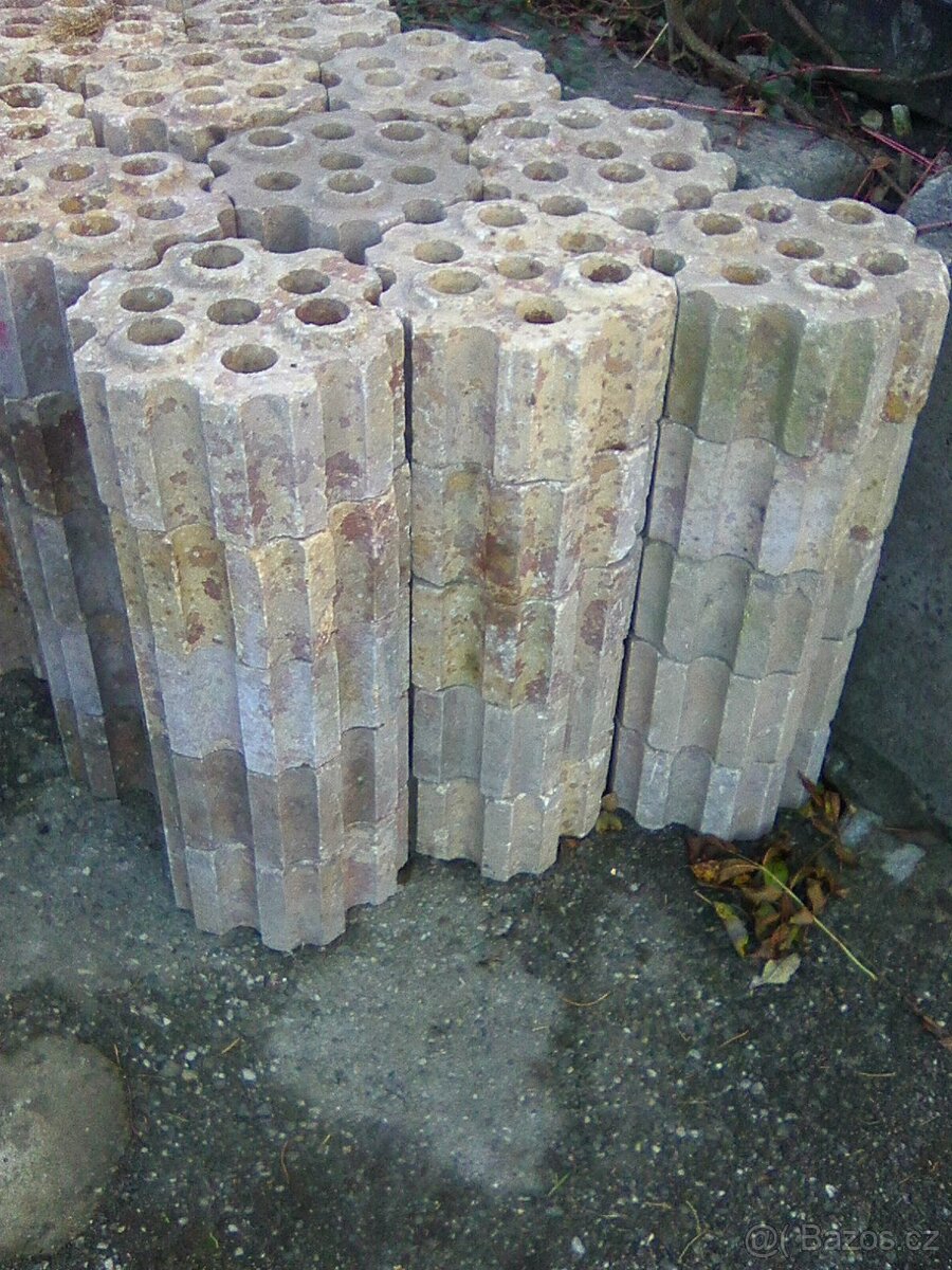 dlažba nebo zatravňovací dlažba - 2