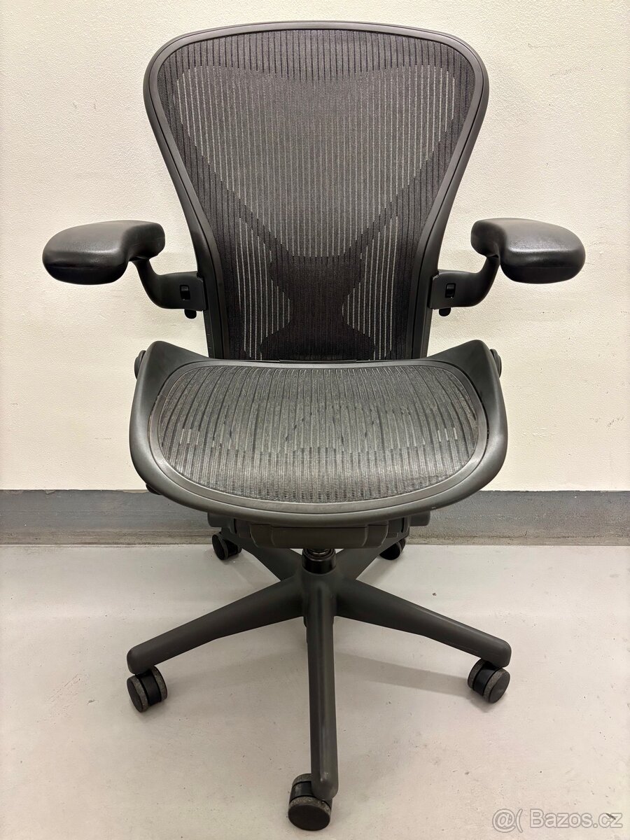 Kancelářská židle Herman Miller Aeron - vel. B - 2