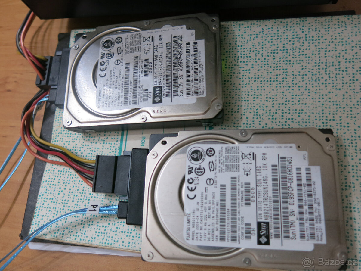 prodám pevné disky Fujitsu 146G SUN SAS 10K rpm 2.5" - 2