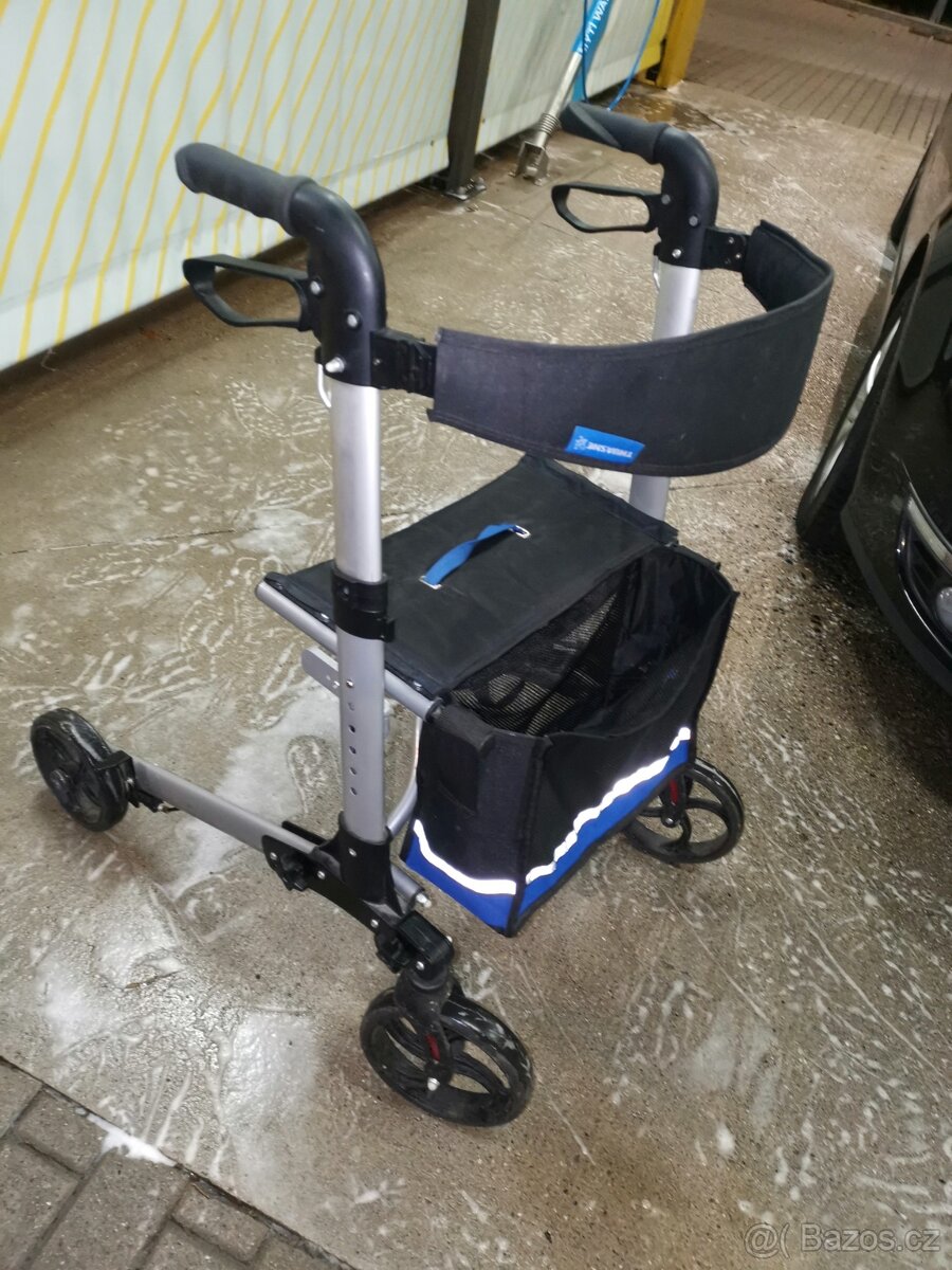 Prodám zdravotní vozík pro postižené skládací - 2