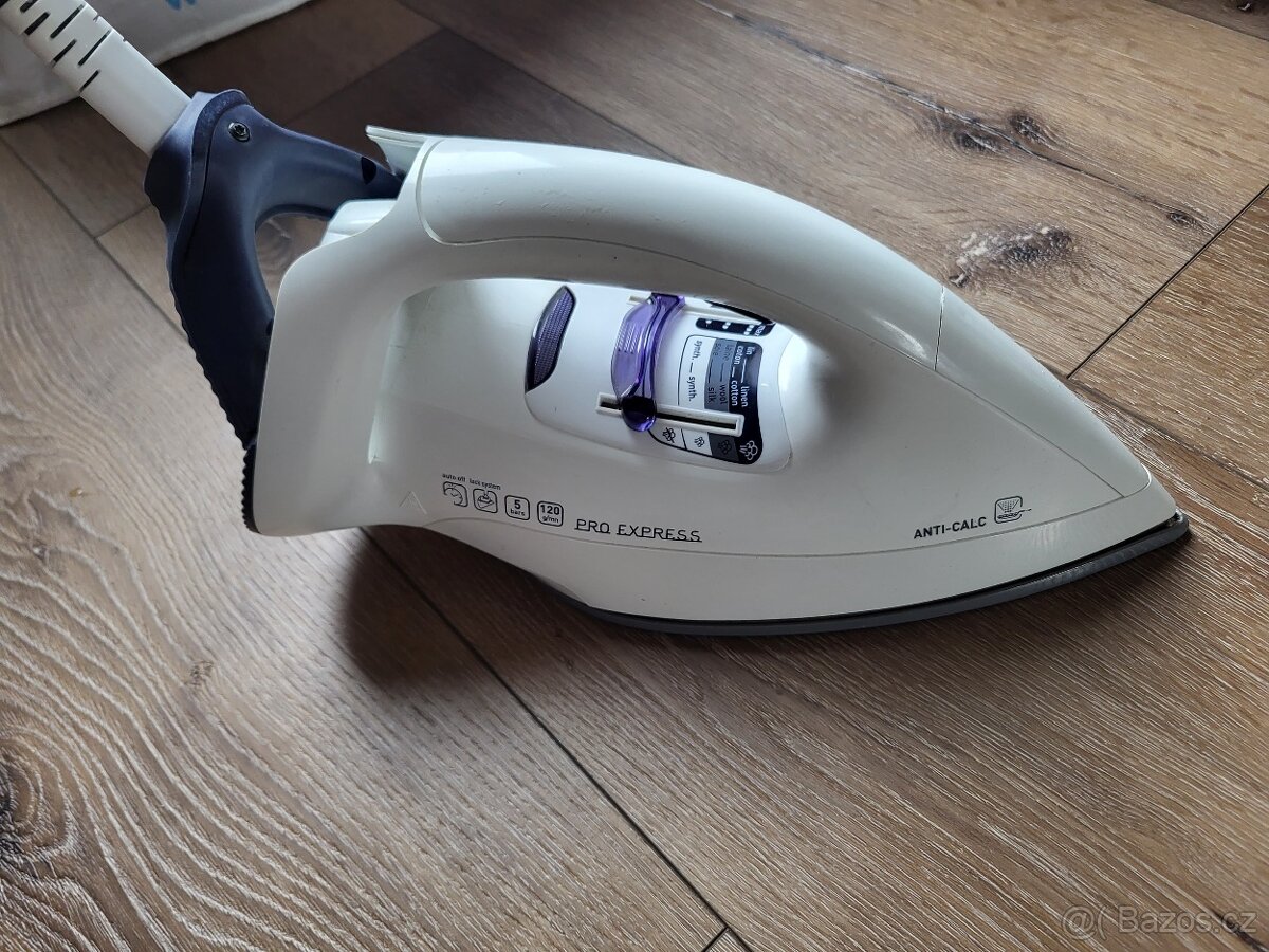 Parní žehlička Tefal - 2