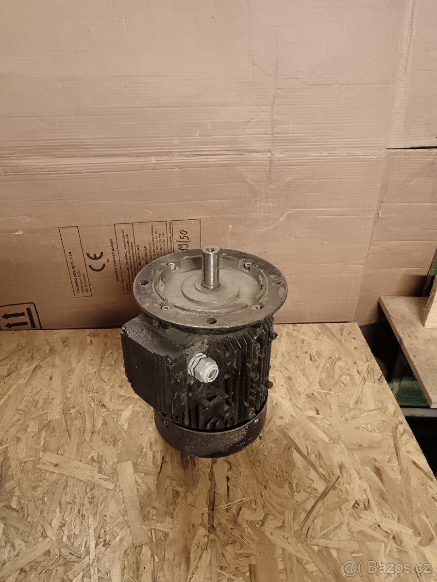 Přírubový elektromotor 4 kw - 2