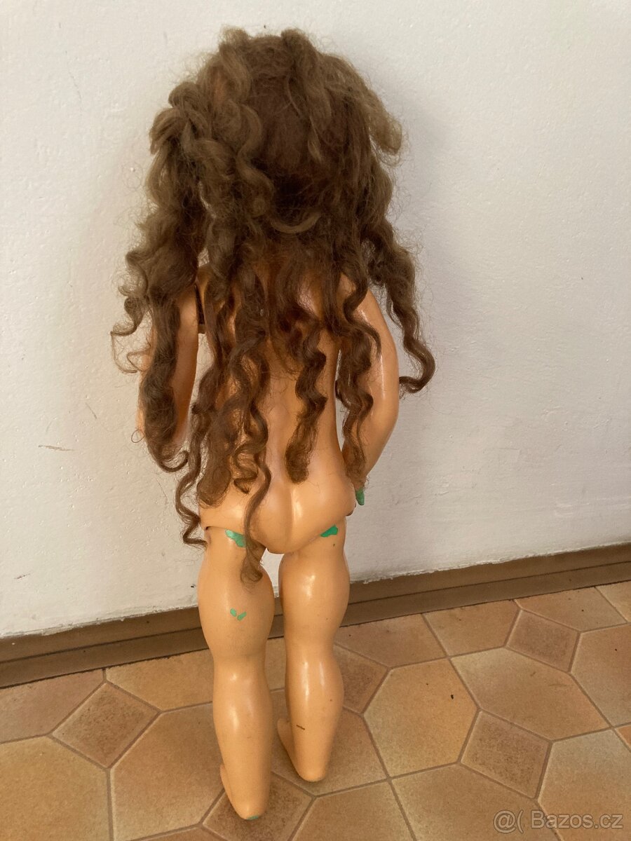 Stará panenka chodící - 2