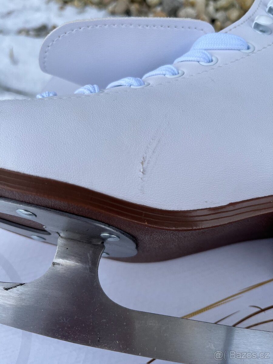 Dámské lední brusle - vel.: 38 - 2