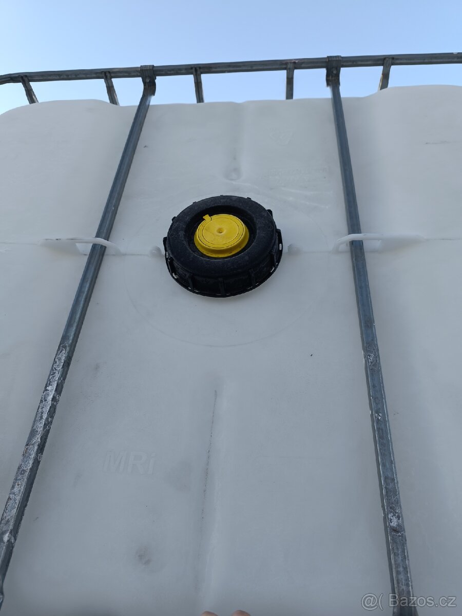 Ibc nádrž 1000 l kontejner - 2