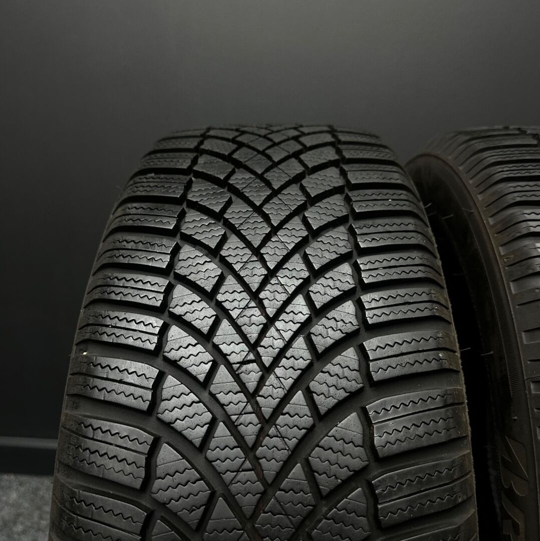 2ks pneu Bridgestone 205/55/17 95V - 2