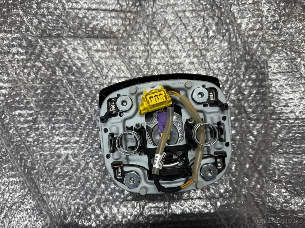 Škoda Octavia Superb Yeti airbag řidiče. - 2