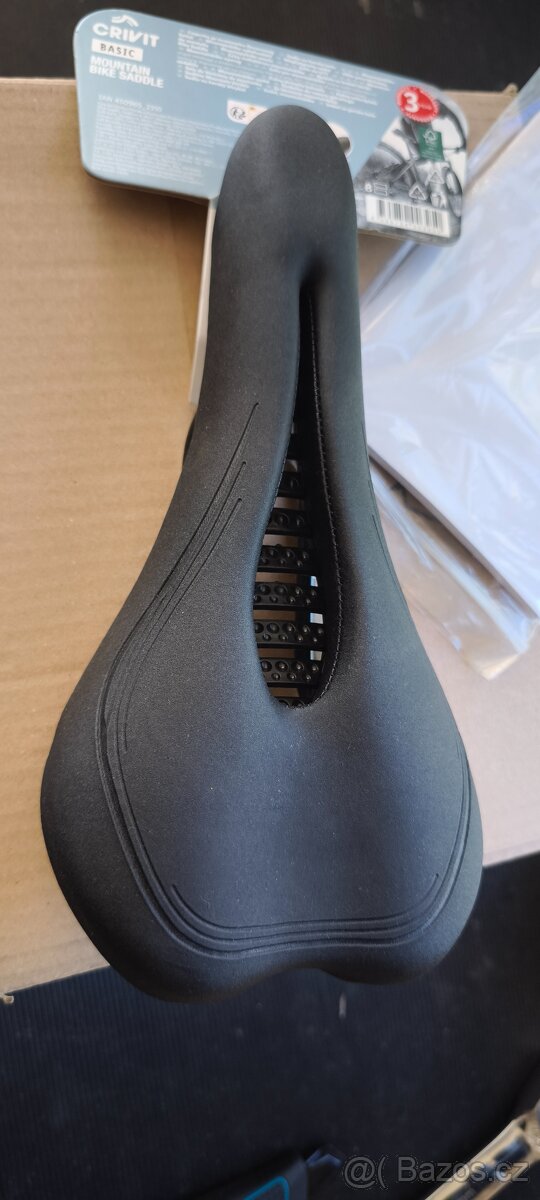 sedlo MTB značky CRIVIT, model BASIC - 2