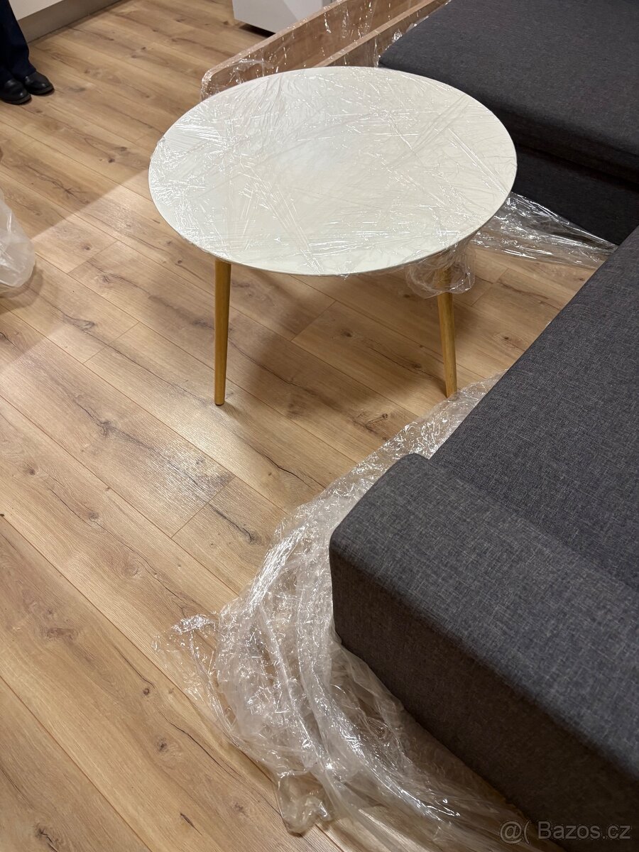 Konferenční stolek - 2