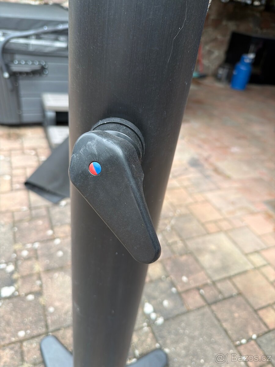 Solární zahradní sprcha - 2