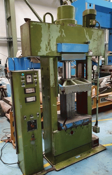 Koupím hydraulický lis - CDC 30, CBJ 100, atp.. - 2