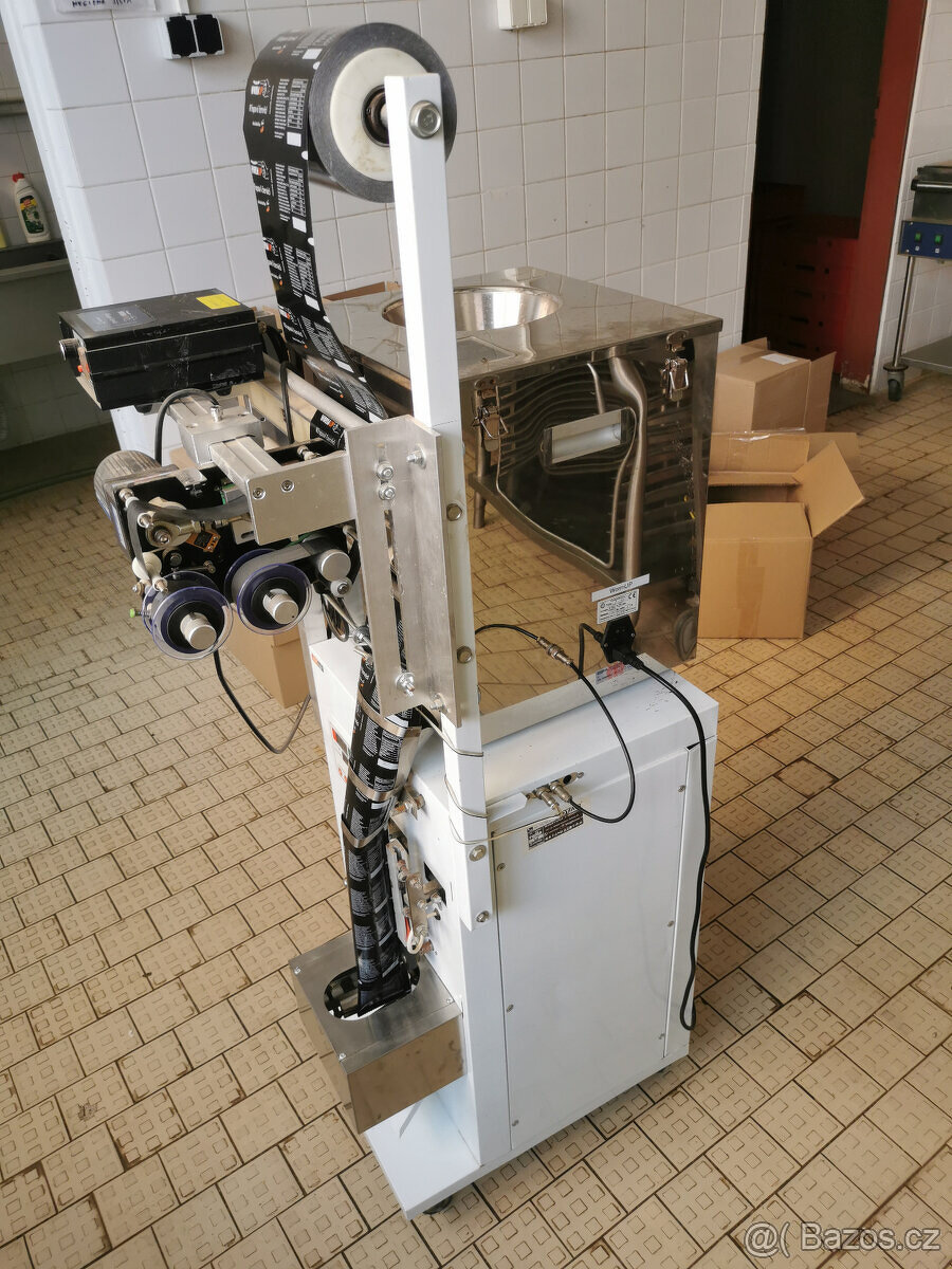 Vertikální balící stroj - 2