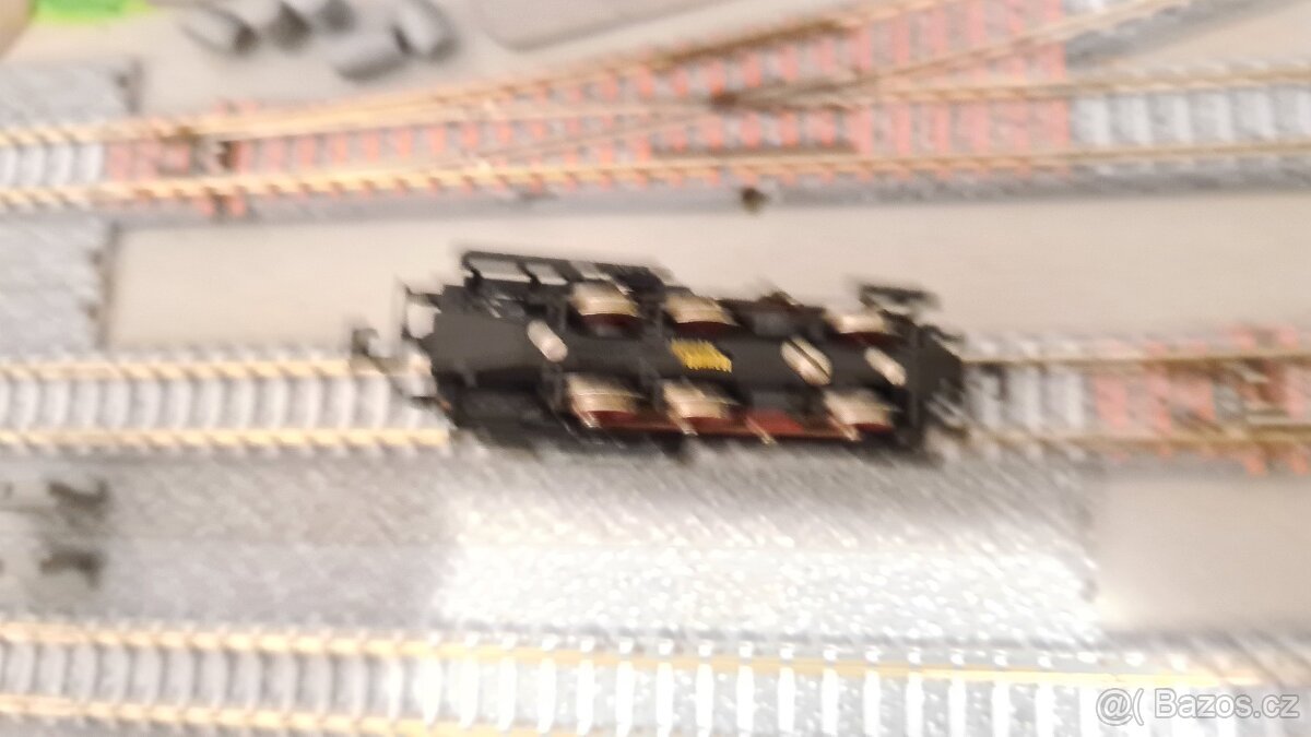 Vláčky N - elektrická lokomotiva E 63 06 - 2