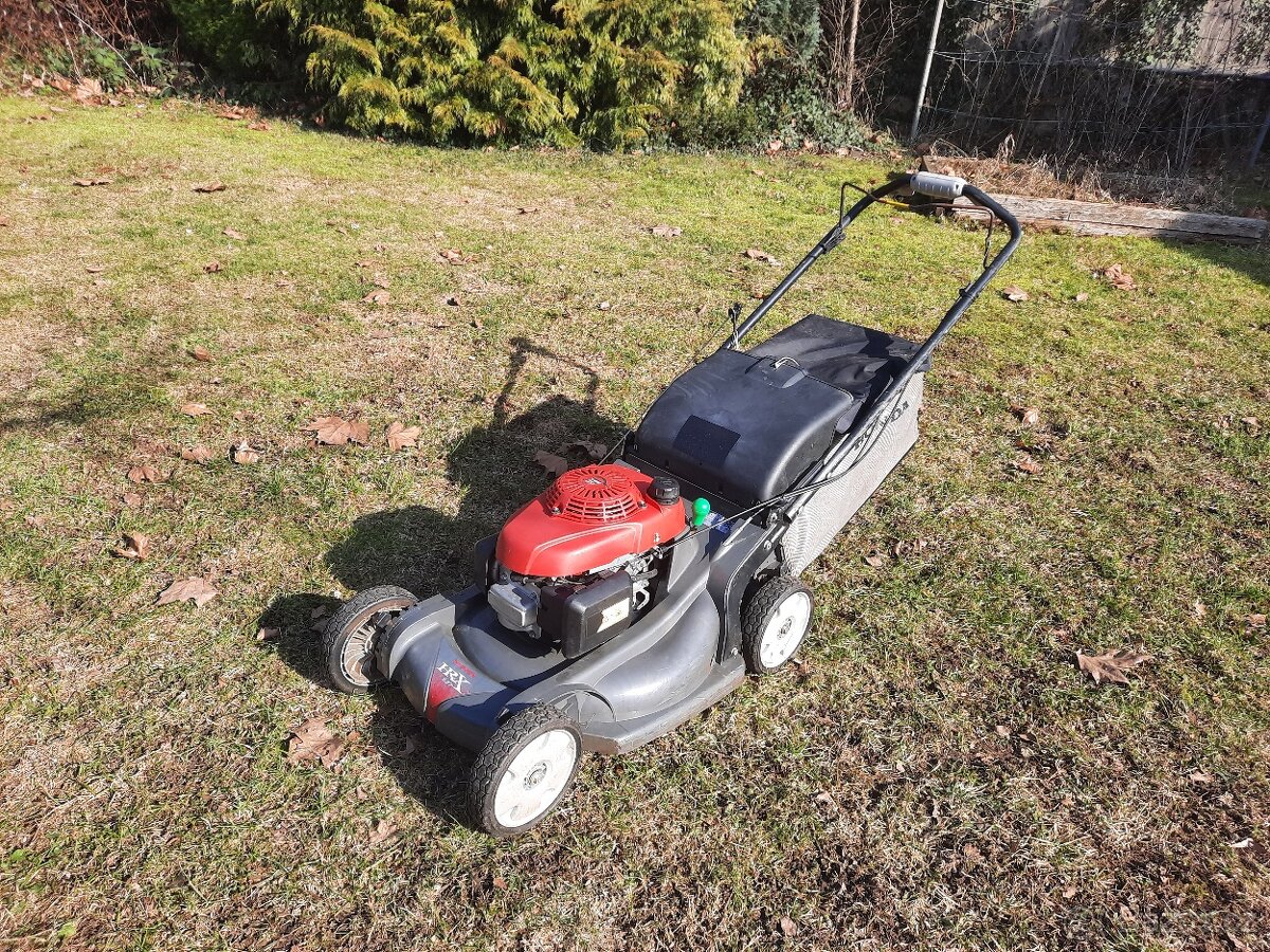 Sekačka Honda HRX 537 - 2