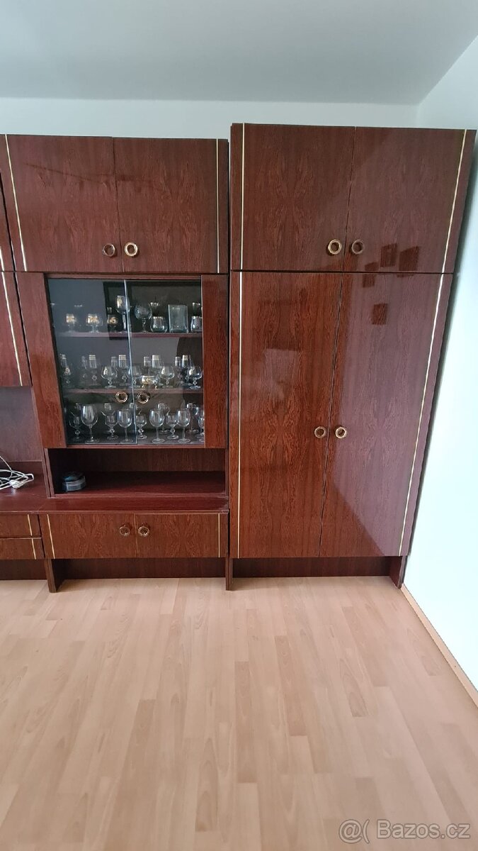 Retro obyvačkový nabytok - 2