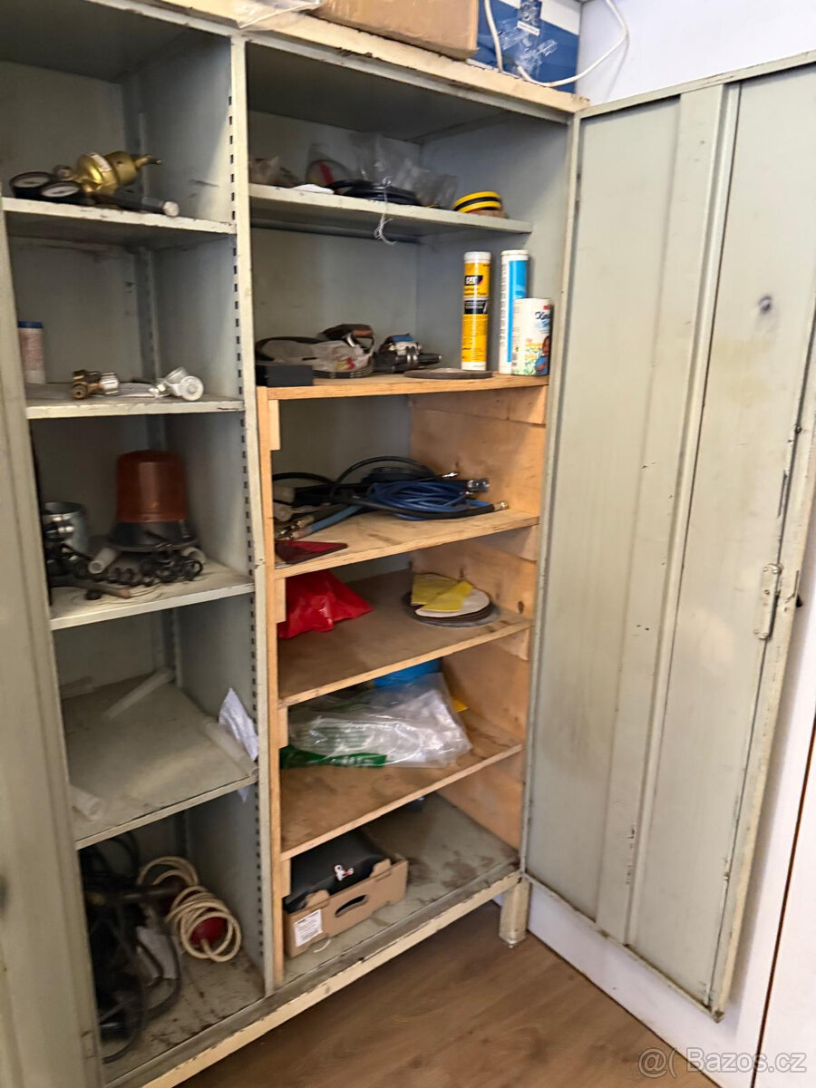 Plechová skříň dílenská - 2