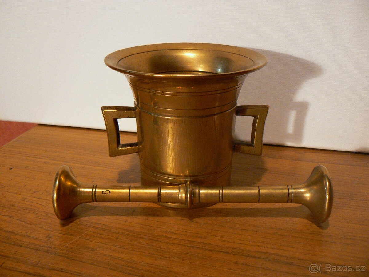 mosazný hmoždíř - 2