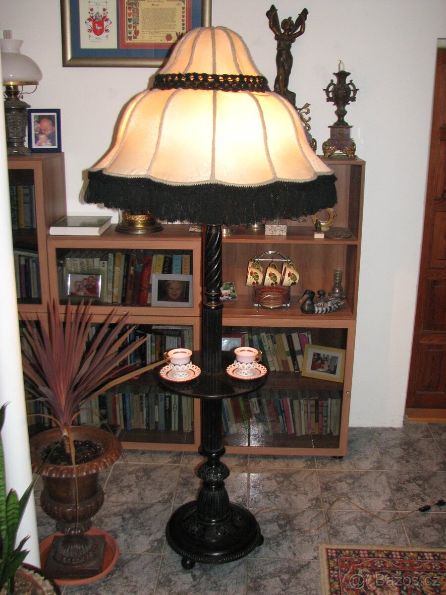 Sedem serióznych starožitnosti - 2