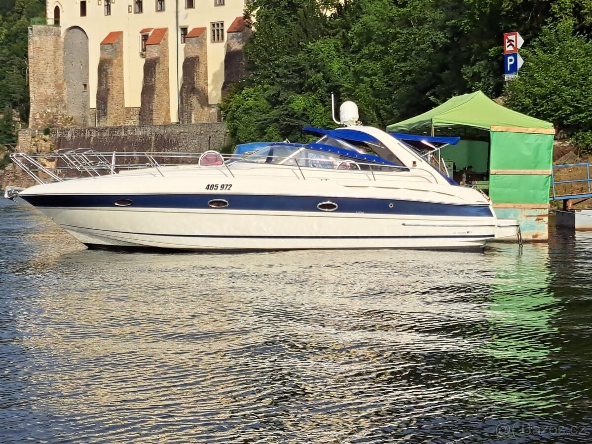 Motorová kajutová loď Bavaria 35 Sport - 2