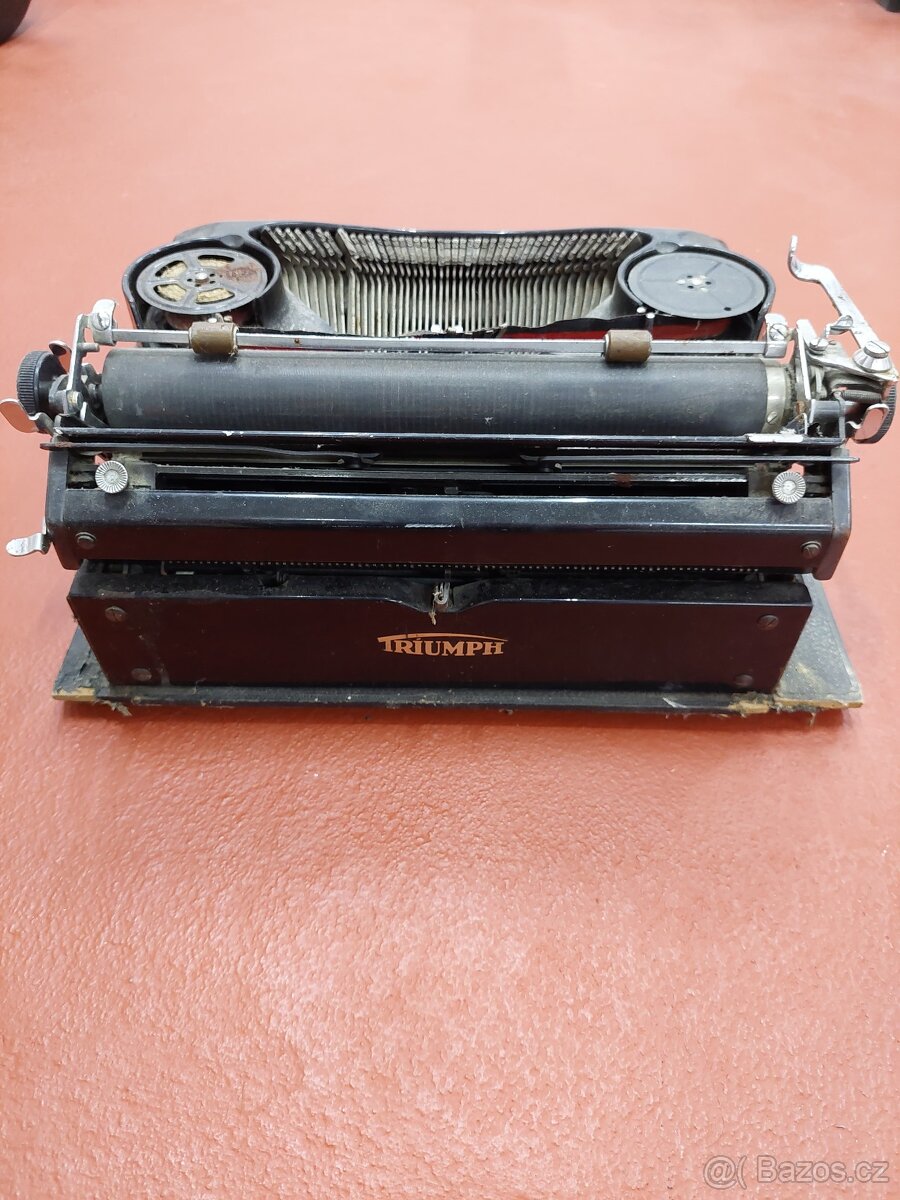 Retro psací stroj - Triumph Perfekt ⌨️ - 2