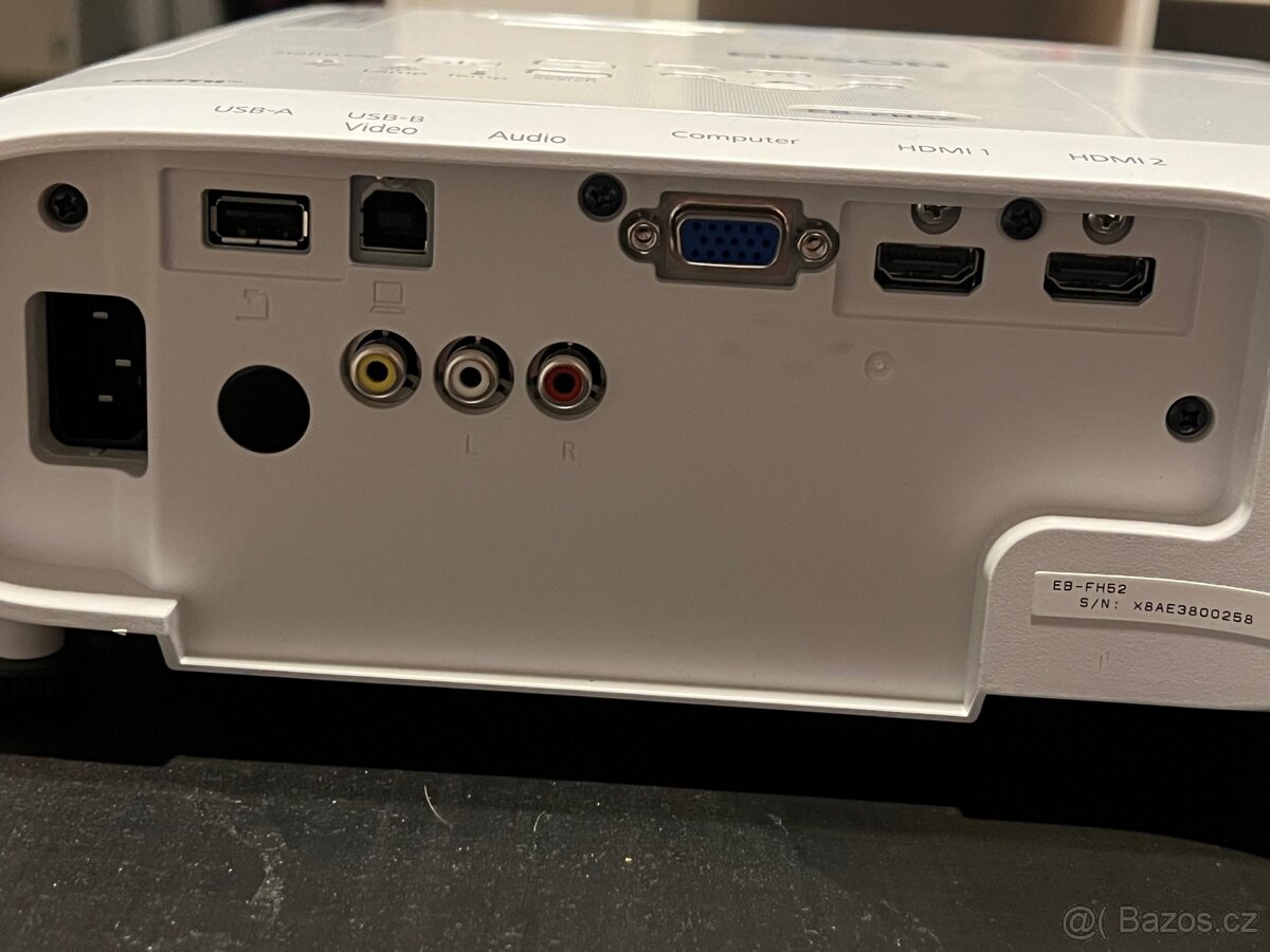 Projektor Epson EB-FH52 - 2