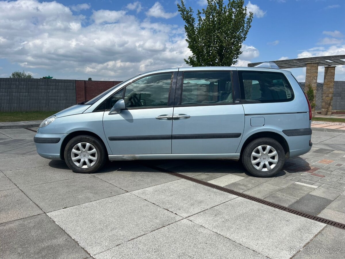 Peugeot 807 - 2.2hdi 94kW - 2003 - 7míst - 2