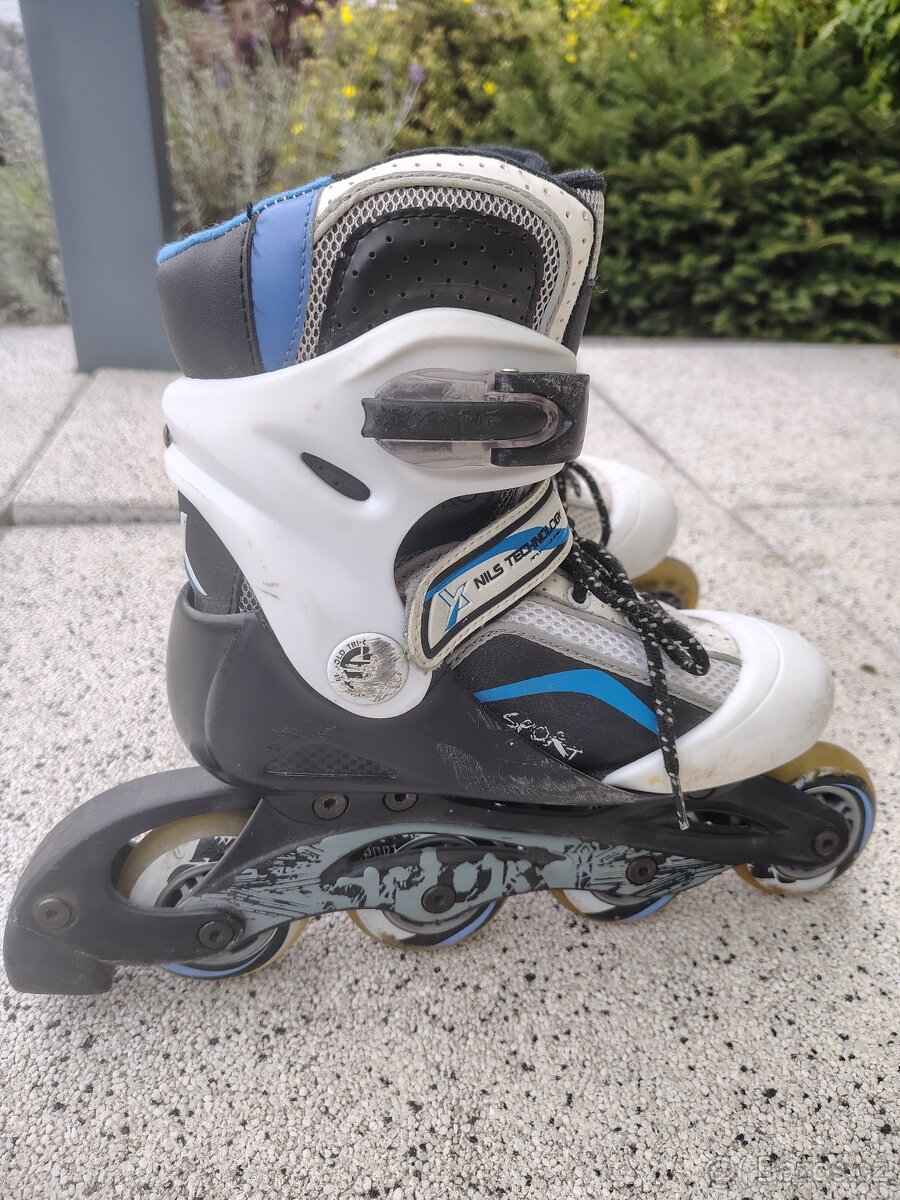 Kolečkové brusle dětské vel. 35-38 - 2