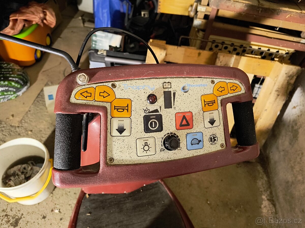 Elektrický invalidní vozík trophy booster - 2