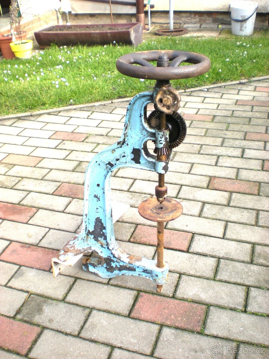 Vrtačka stolní RETRO - 2