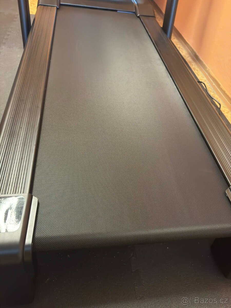 Běžecký pás T540C - 2