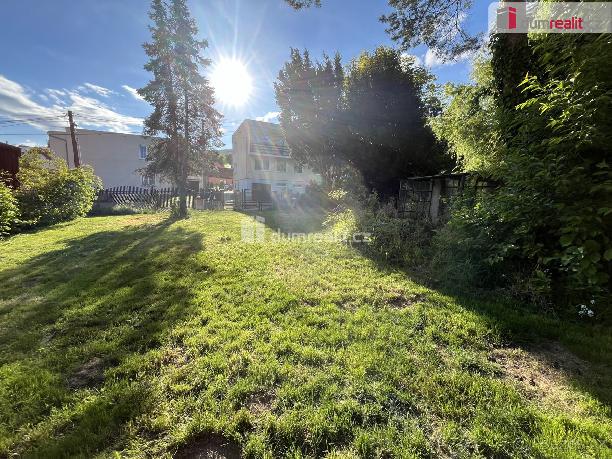 Zahrada Žandov, Chlumec 383 m2 - 2