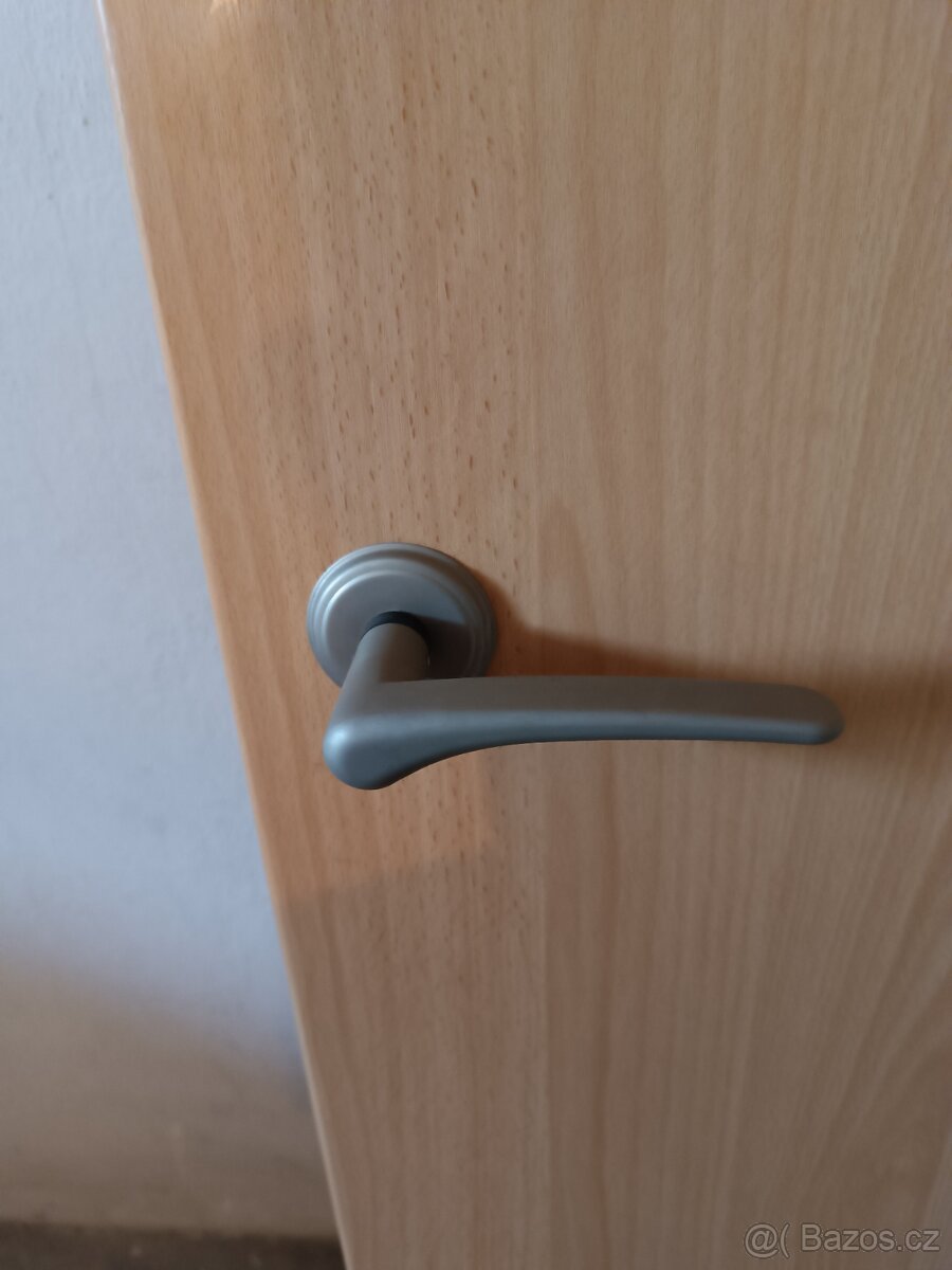 Interiérové dveře včetně kliky 65 P - 2