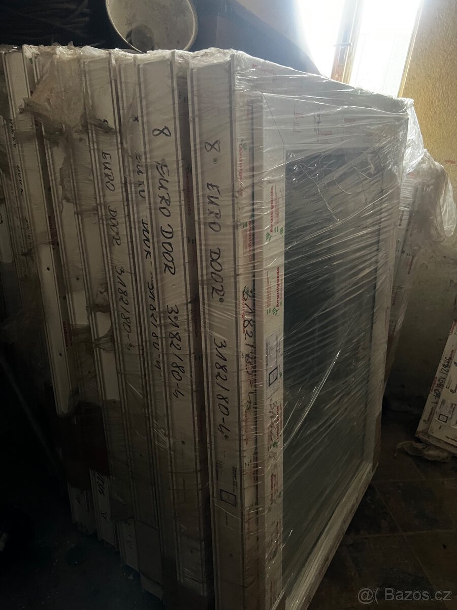 Prodam nova okna rozměr 865x1165 - 2