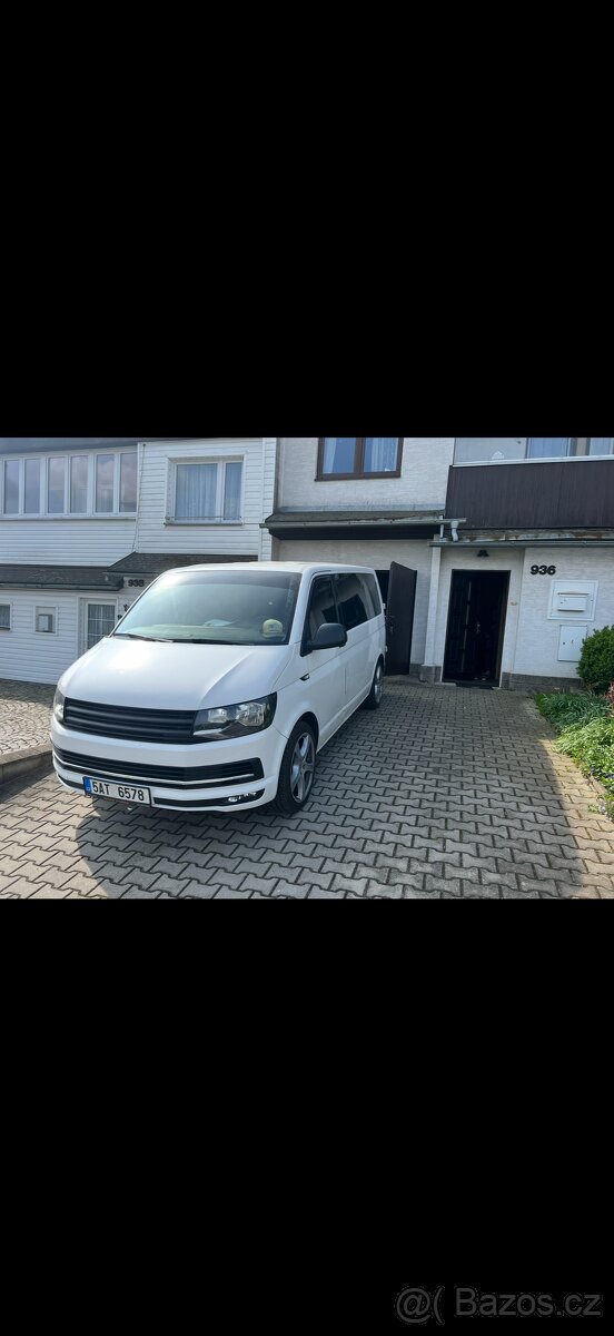 VW Transporter T6 2.0 tdi 6míst - 2