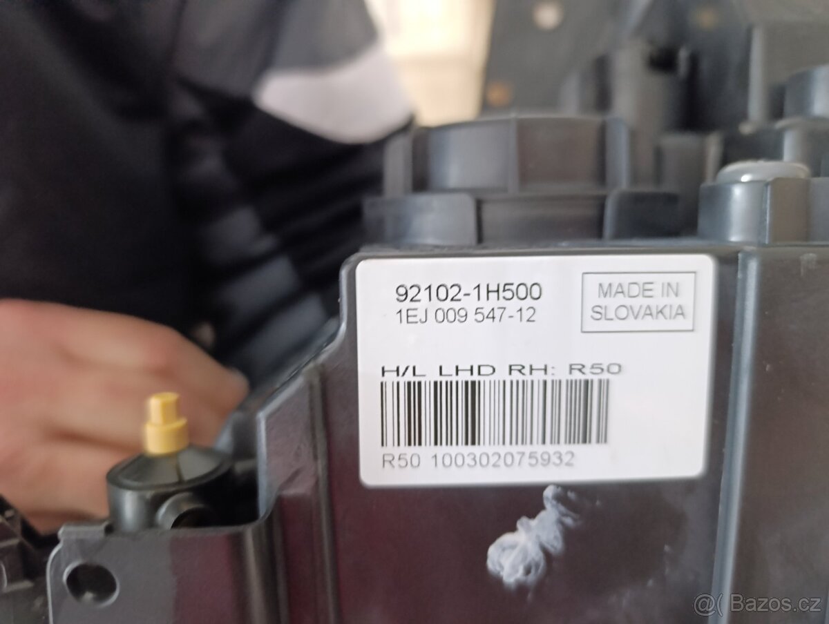 Pravé přední světlo Kia Ceed (2006-2012) - 2