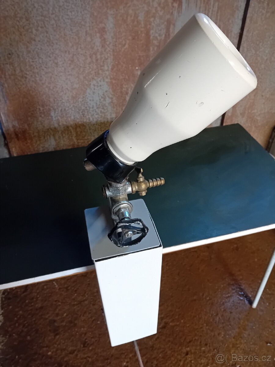 Přístroj na výrobu sektu-šampusu - 2