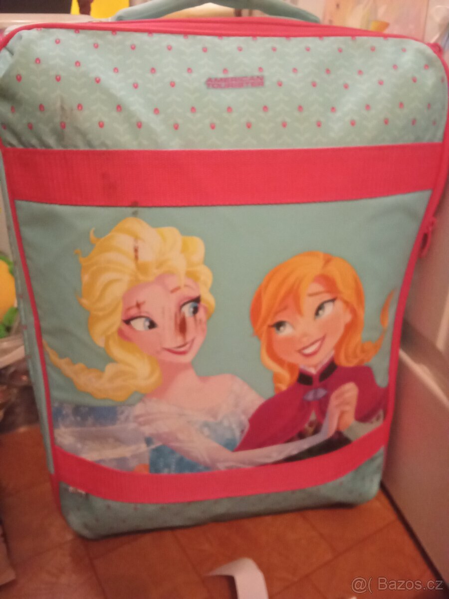 Pěkný kufr na kolečkách - 2