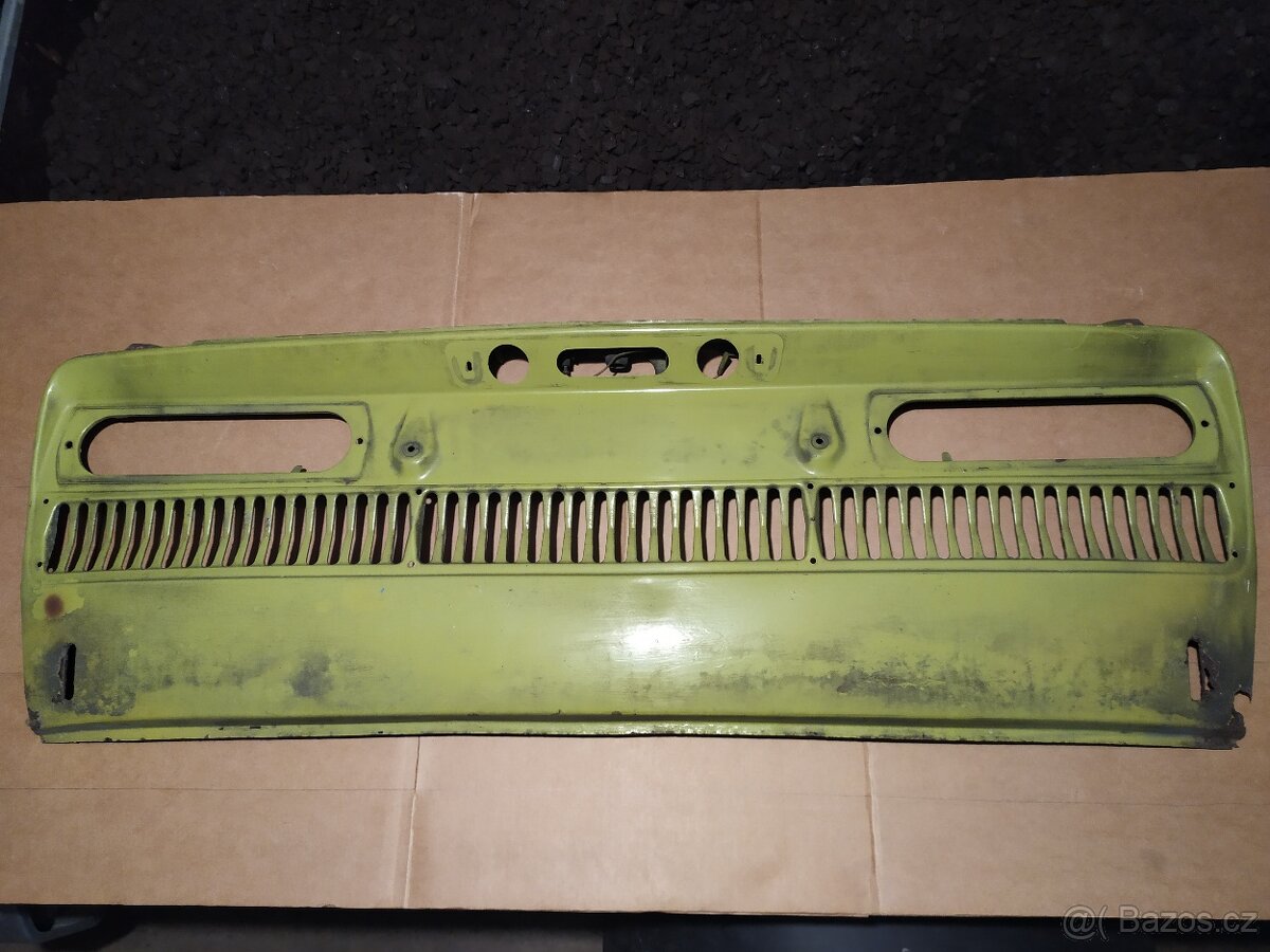 Zadní čelo Škoda 100 - 2