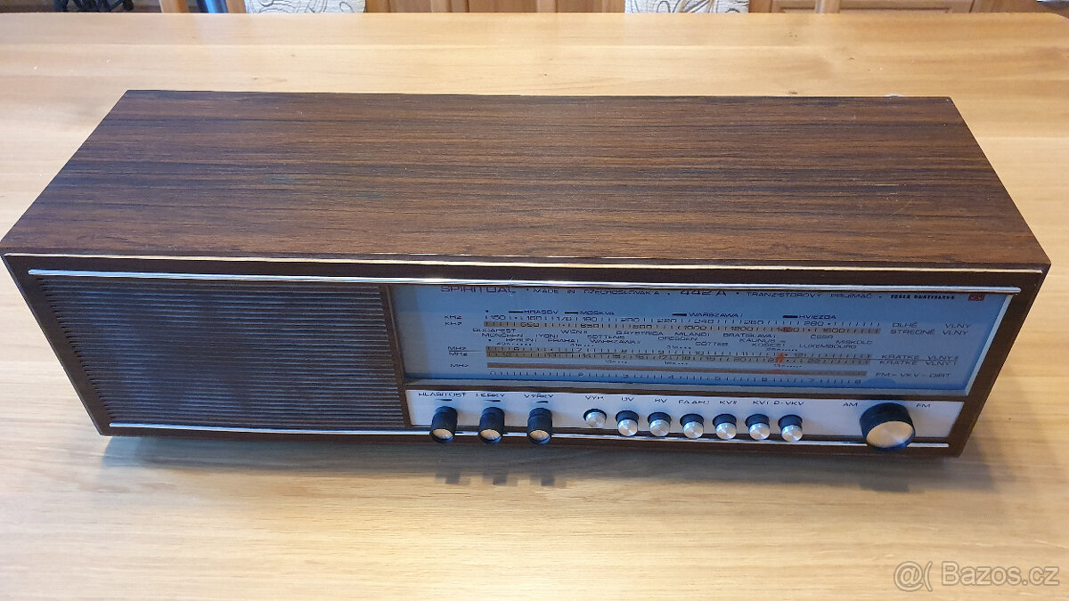 Rádio Tesla 442 A - 2