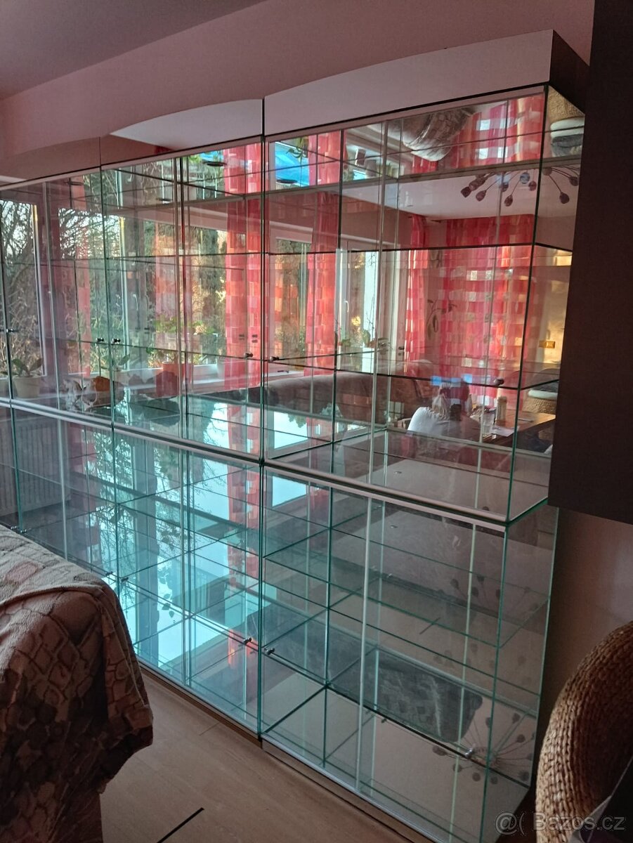 Skleněné vitríny - 2