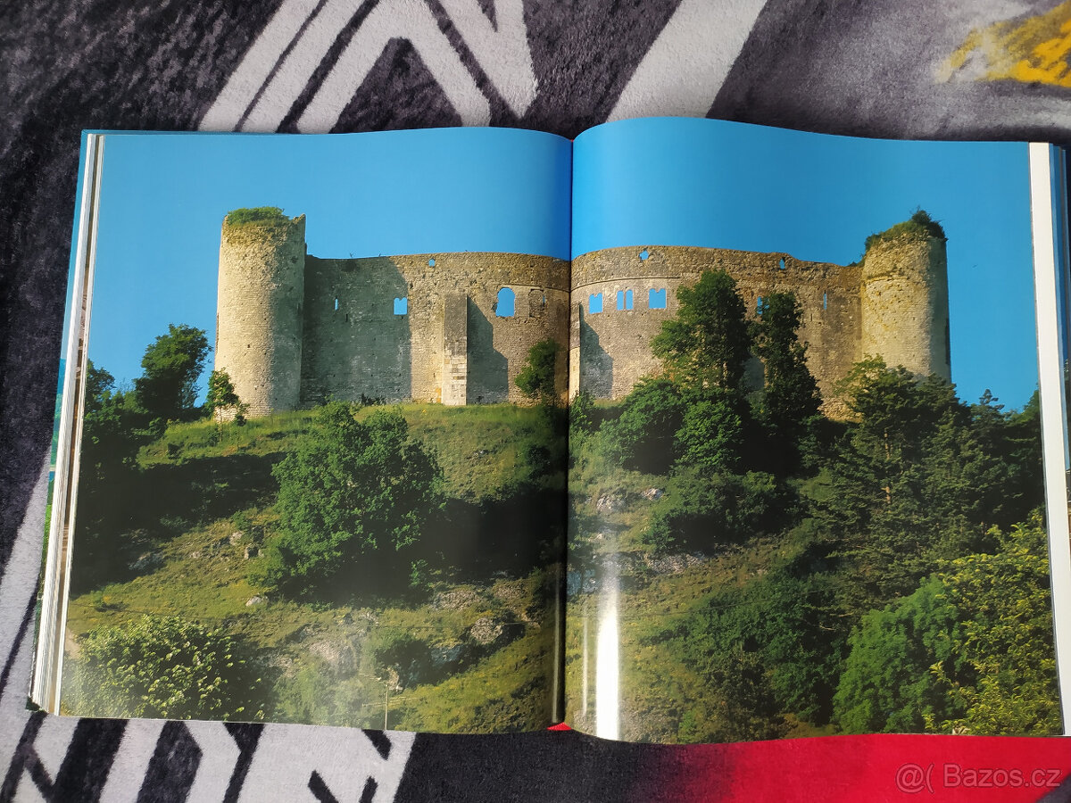 kniha - Hrady a Zámky Evropy - 2