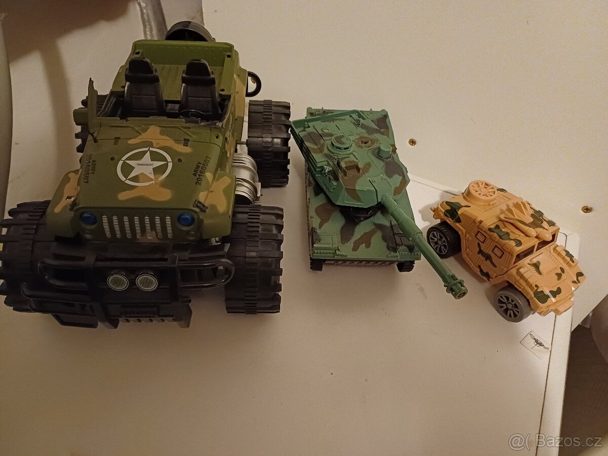 Tank 25 cm, 2 ks - 2