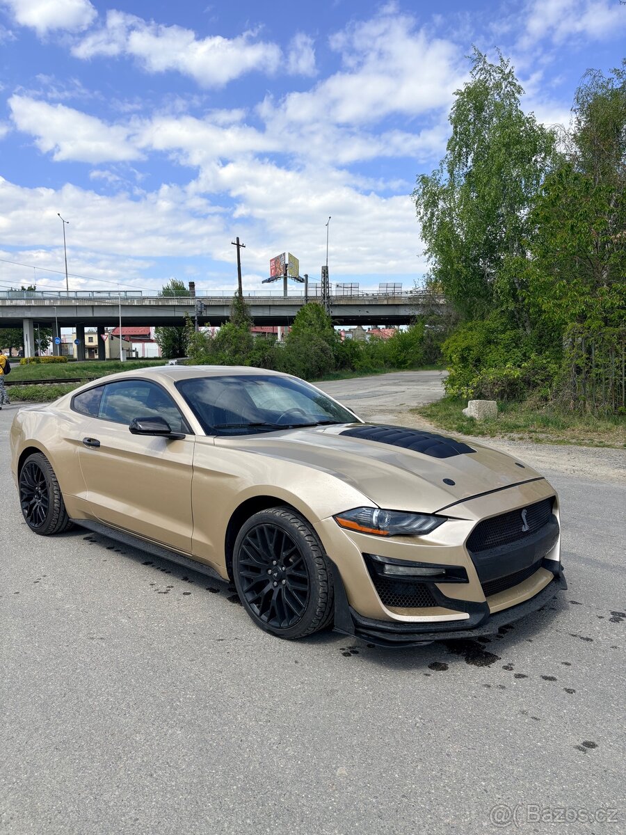 Ford mustang 5.0 V8 GT - 2