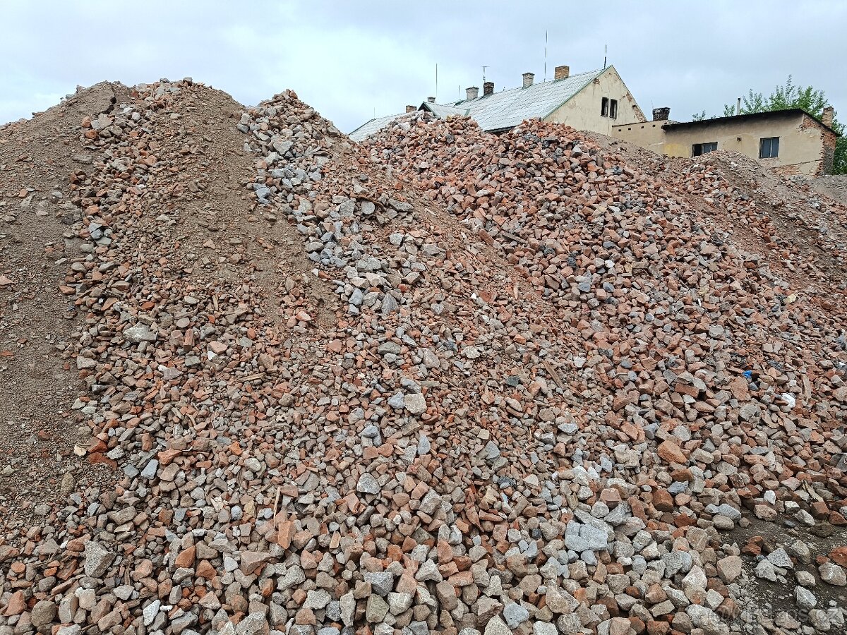 Suťový recyklat - 2