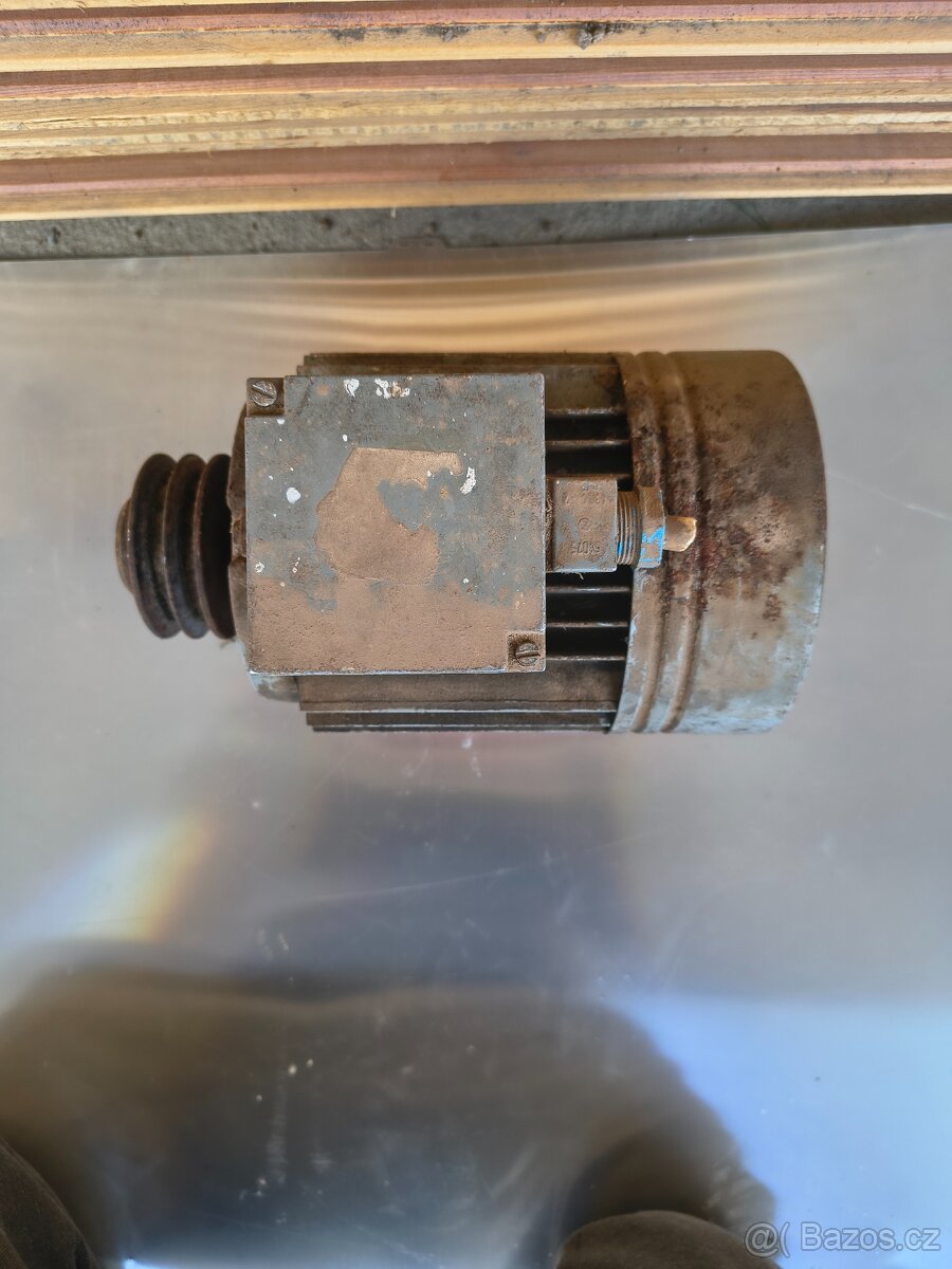 Elektromotor MEZ Mohelnice - 2