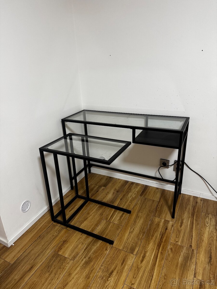 Skleněný stůl - 2