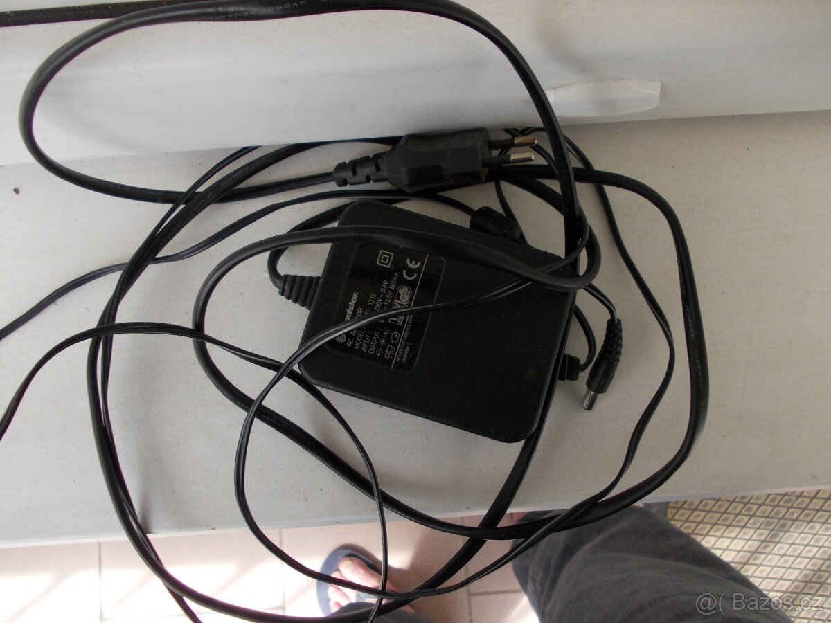 Nabijeci adapter Roadstar. - 2