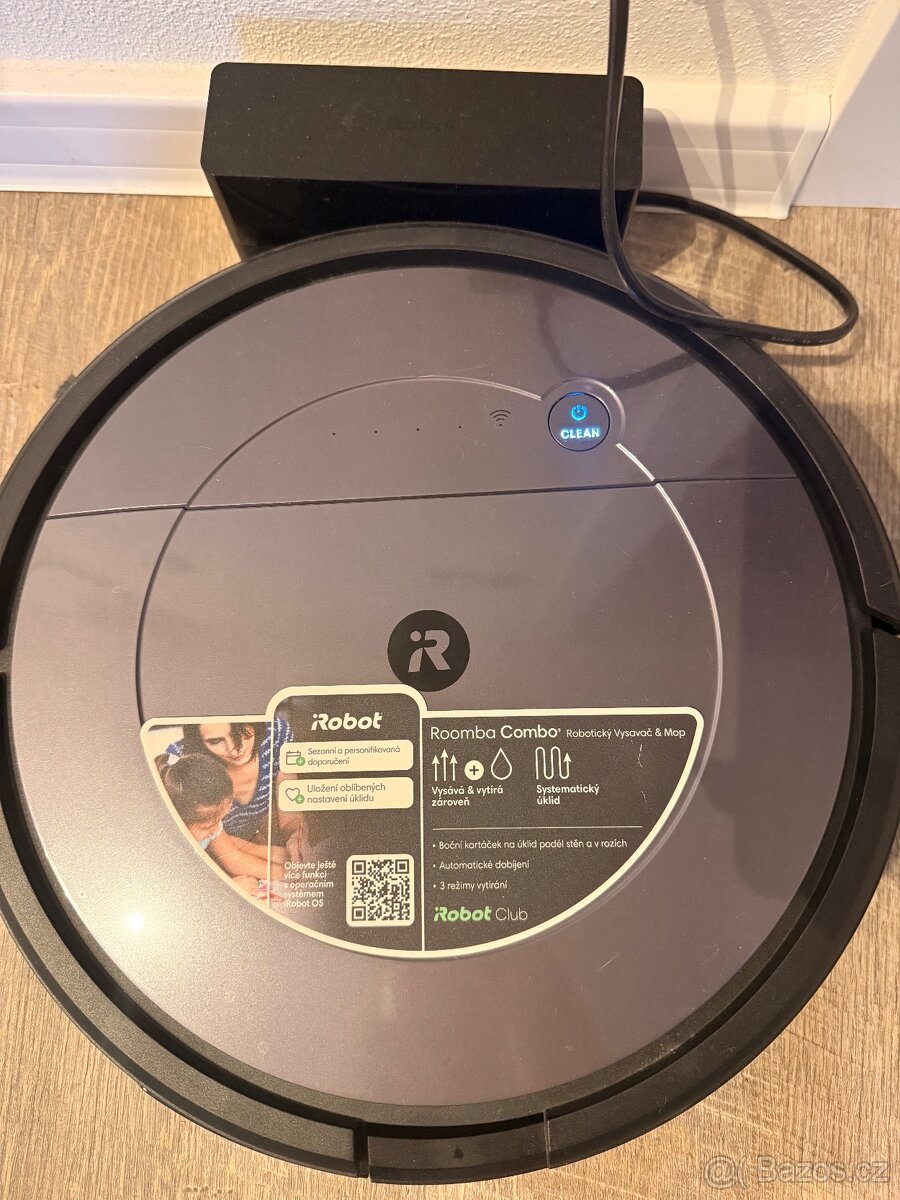 Robotický vysavač iRobot Roomba Combo 1138 šedý - 2