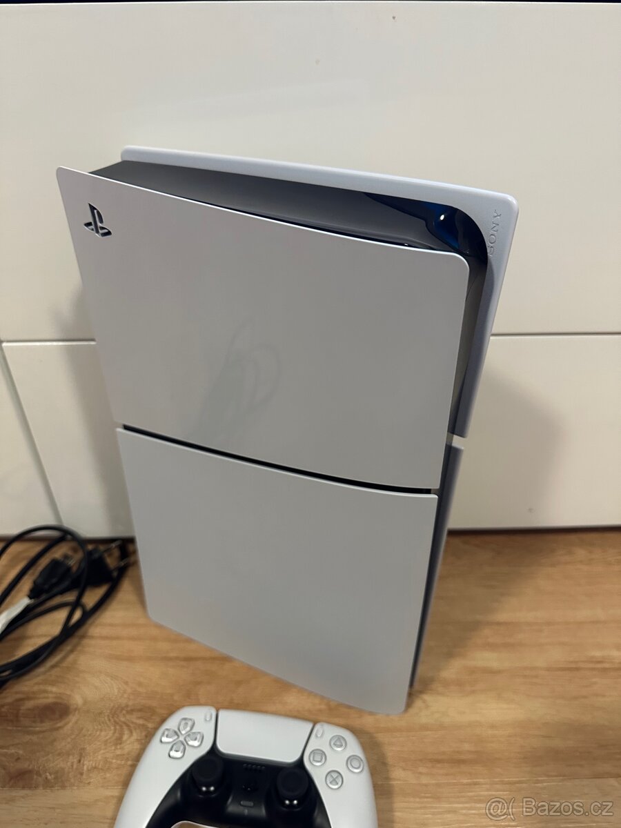 Prodám PlayStation 5 Slim Digital - 2
