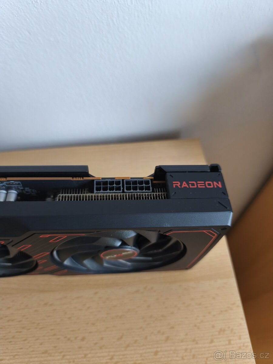 RX 7600 XT - 2